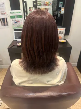 ミディアム カラー あとりえ月の庭所属・保井 実奈美のヘアスタイル