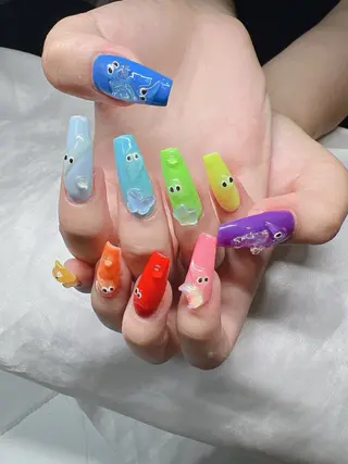 ネイル Lee Nailsのネイルデザイン