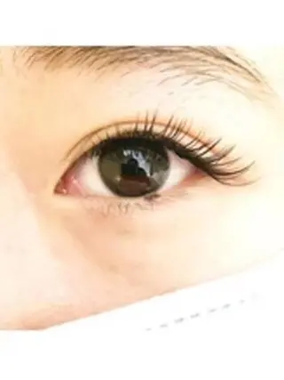 マツエク・マツパ 濱田 さらさのヘアスタイル