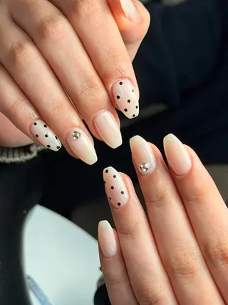 ネイル EMI ANA.CHUOのネイルデザイン