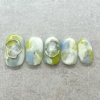 ネイル esby Loely MIZUKIのネイルデザイン