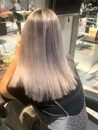 セミロング カラー パーマ ヘアアレンジ メンズ キッズ ネイル マツエク・マツパ LINDOTOKYO梅田所属・酸性ストレート 髪質改善大槻勇樹のヘアスタイル