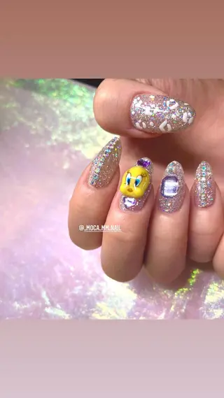 ネイル moca心斎橋所属・˚✧⁺⭐︎༚moca miyuu⁎⁺˳✧༚のネイルデザイン