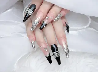 ロング Moomi nail salonのネイルデザイン