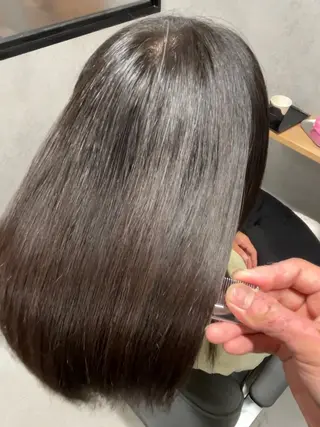 ミディアム 透明感カラー特化/ 顔まわり特化/辻部のヘアスタイル