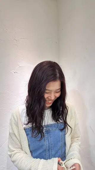 ミディアム カラー Lomalia Rukaのヘアスタイル