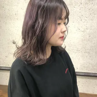 ミディアム カラー 江原 彩華のヘアスタイル
