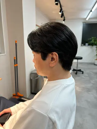 メンズ フェザーパーマ/韓国 /メンズカット/保立のヘアスタイル