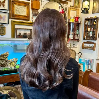 ロング カラー 飯田 実歩(じっぽ)のヘアスタイル