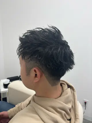 メンズ LA LEDENSI  仙台東口店所属・氏家 一磨の眉毛・アイブロウイメージ