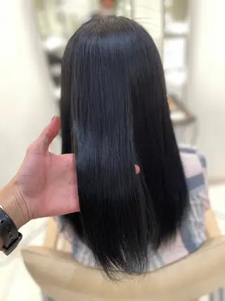 セミロング salowin suite 柏所属・髪質改善特化 専門美容師オクダ♂のヘアスタイル