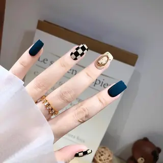 ネイル U·Mi nail salon所属・U·MI 上野御徒町店のネイルデザイン