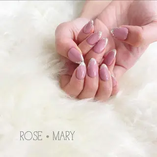 ミディアム ネイル ROSE・ MARY 鈴木のネイルデザイン
