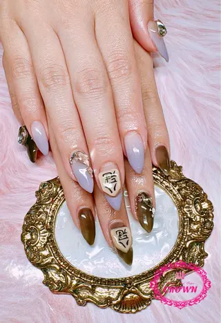 ネイル CROWN プライベートサロンのネイルデザイン