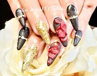 セミロング サロンドラフィーユ LAFEUILLEのネイルデザイン