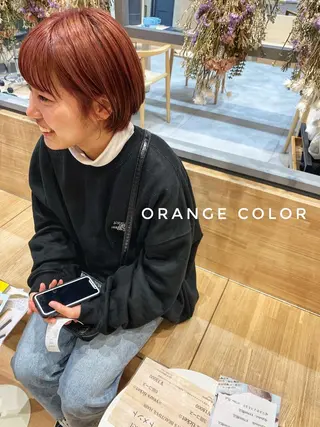 ショート カラー 船津 佳奈美のヘアスタイル