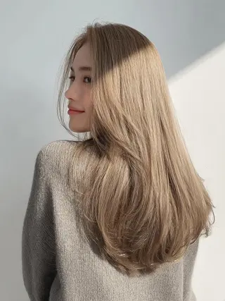 ロング カラー ❄️透明感ブリーチ ❄️TOWA市川のヘアスタイル