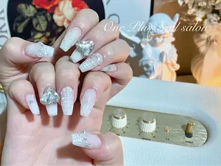 ネイル One Plus Nail Salonのネイルデザイン