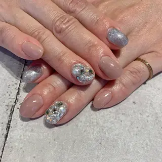 ネイル imymemine所属・渡邊 束紗のネイルデザイン