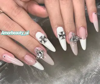 ネイル Ui_Amor (パラジェル)のネイルデザイン
