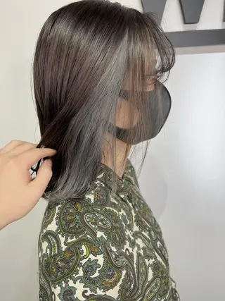 カラー ＿WHITE鳳店 アンダーバーホワイトのヘアスタイル