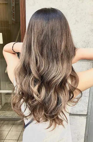 セミロング RecheRche 池袋のヘアスタイル