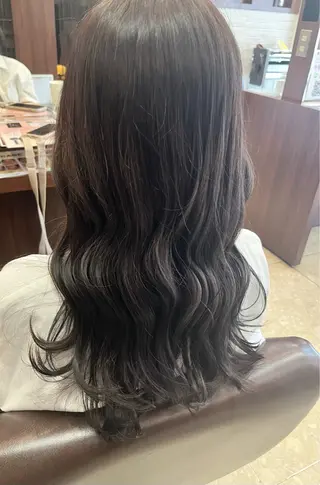 セミロング カラー 花城 沙也加のヘアスタイル
