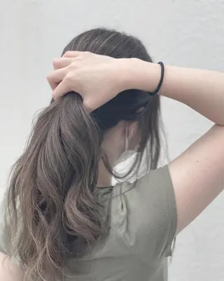 カラー Dali 若松　朋美のヘアスタイル