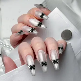 ネイル Hina 池袋 長だしチップ専門店のネイルデザイン