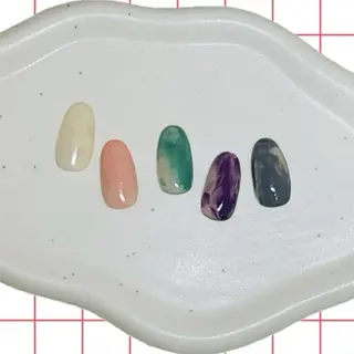 ネイル she saw me / shokoのネイルデザイン