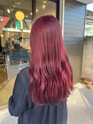 カラー イシイ ハルナ 🤍のヘアスタイル