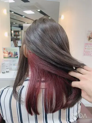 カラー ブリーチカラー／ ルナのヘアスタイル