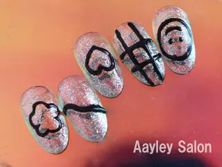 ショート カラー ネイル Aayley(アイリー)Salon所属・Aayley アイリ―サロンのネイルデザイン