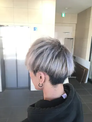 カラー 夏賀 聡史のヘアスタイル