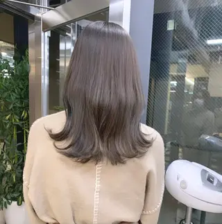 ミディアム カラー 透明感/オリーブ/ グレージュ/YUKAのヘアスタイル