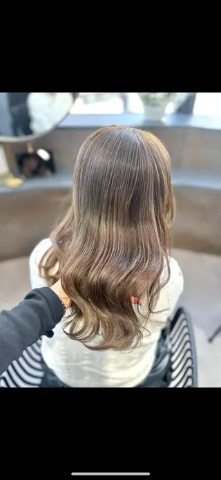 ロング カラー youres hair東新宿店所属・新宿⌇韓国風ヘア ⌇透明感カラーのヘアスタイル