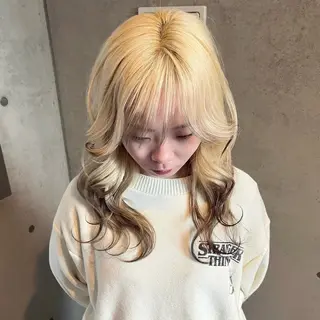 セミロング カラー 広香🪽ハイトーン/ ヘアセットのヘアスタイル