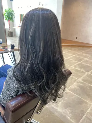 ロング KAITOH ATSUSHIのヘアスタイル