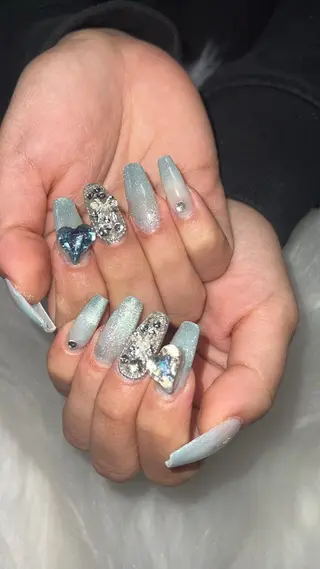 ネイル OPHELIA 𓃛のネイルデザイン