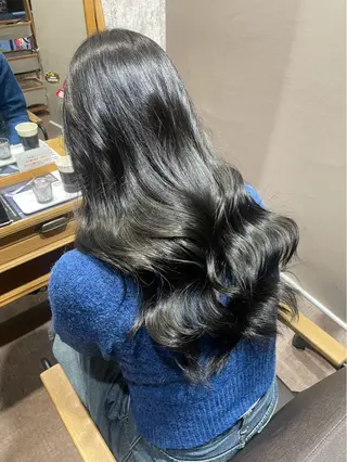 ロング カラー 濱本 樹蘭のヘアスタイル