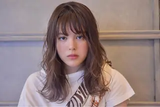 ミディアム カラー パーマ RUKA 美容院×ネイリストのヘアスタイル