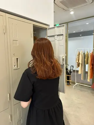 ミディアム カラー 戸田 望月のヘアスタイル