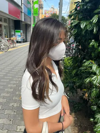 ロング カラー akane .のヘアスタイル