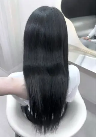 ロング カラー ヘアアレンジ 🖤kana/艶髪/ 韓国風暗髪カラー🖤のヘアスタイル