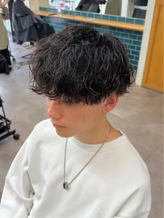 ショート パーマ メンズ JINKIメンズ特化 メンズカットパーマのヘアスタイル