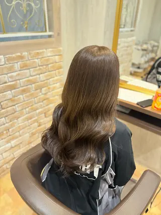 ロング 美優🐩/透明感/ ハイトーン/栄のヘアスタイル