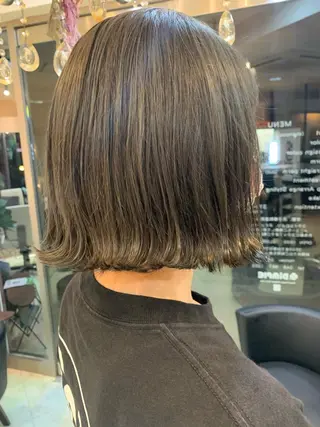 ミディアム DiMPlE  ディンプル所属・🌸スタイリスト 山浦美恵のヘアスタイル