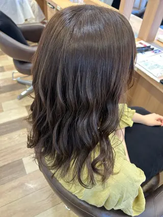 セミロング カラー Dali 新さっぽろ店所属・前川 紗のヘアスタイル