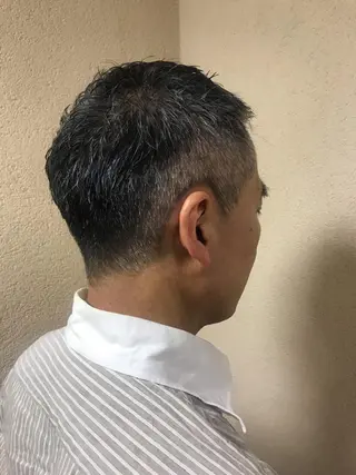 メンズ 透明感カラー・ 髪質改善🩵イケダのヘアスタイル