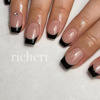 ミディアム ネイル richeri beautyのネイルデザイン